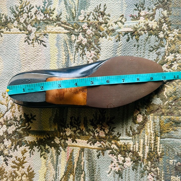 Salvatore Ferragamo Vara Bow Nero
Black 9.5 - Picture 11 of 15